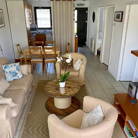 Pied A Terre Pour Des Au Bord De La Ferienhaus