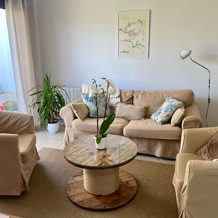 Pied A Terre Pour Des Au Bord De La Ferienhaus *